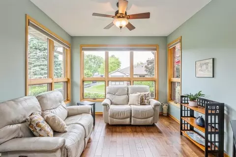 4137 Arbor Ln, Eagan, MN 55122 photo 4