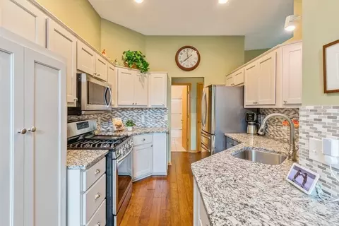 4137 Arbor Ln, Eagan, MN 55122 photo 7