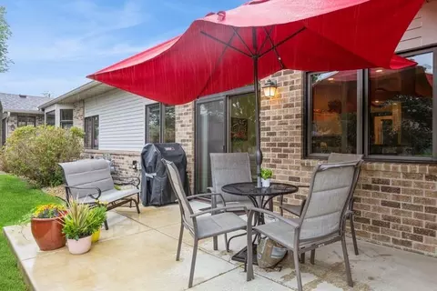 4137 Arbor Ln, Eagan, MN 55122 photo 14