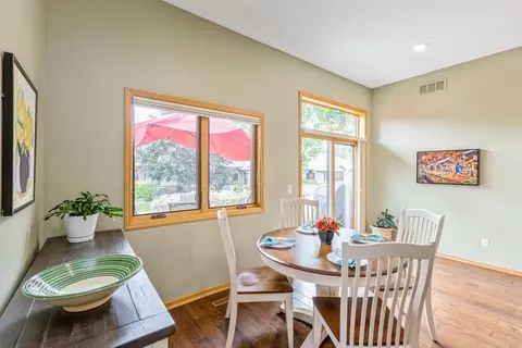 4137 Arbor Ln, Eagan, MN 55122 photo 5