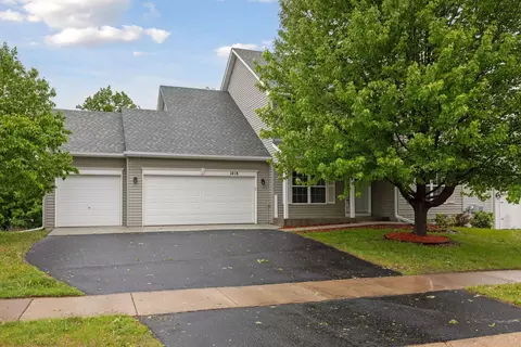 Exterior - 1418 Bluff St, Dundas, MN 55019 photo 3 of 8