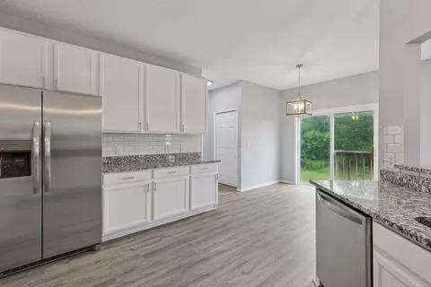 Kitchen - 1418 Bluff St, Dundas, MN 55019 photo 4 of 4