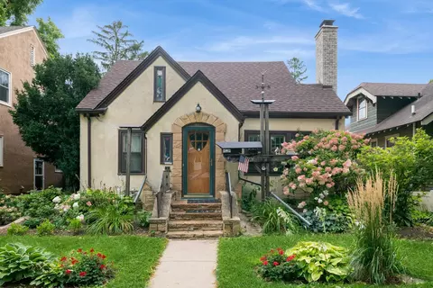 241 Queen Ave S, Minneapolis, MN 55405