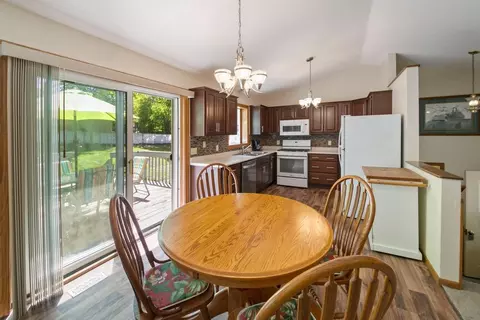 706 Schubert Dr, Buffalo, MN 55313 photo 3
