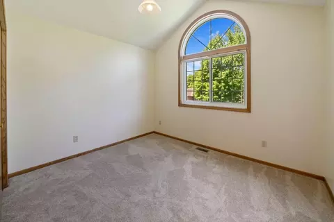 706 Schubert Dr, Buffalo, MN 55313 photo 9