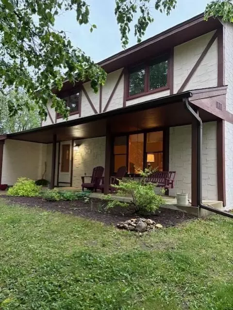735 Birch Ln, Northfield, MN 55057