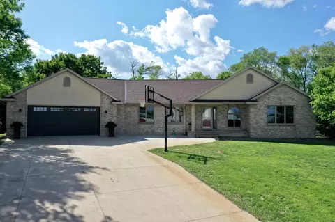8081 45th Ave SW, Raymond, MN 56282