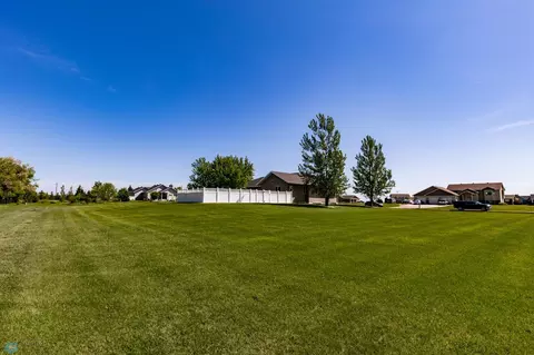 Exterior - 3018 4th St NW, West Fargo, ND 58078 photo 17 of 23