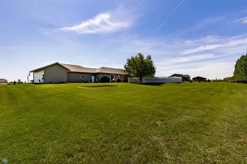 Exterior - 3018 4th St NW, West Fargo, ND 58078 photo 19 of 23