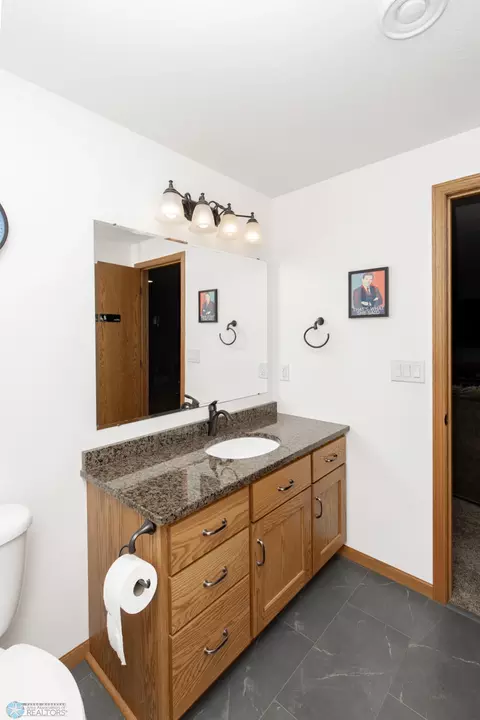 Bath - 3018 4th St NW, West Fargo, ND 58078 photo 10 of 11