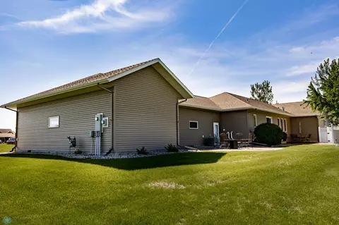 Exterior - 3018 4th St NW, West Fargo, ND 58078 photo 21 of 23