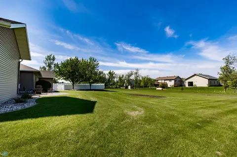 Exterior - 3018 4th St NW, West Fargo, ND 58078 photo 22 of 23