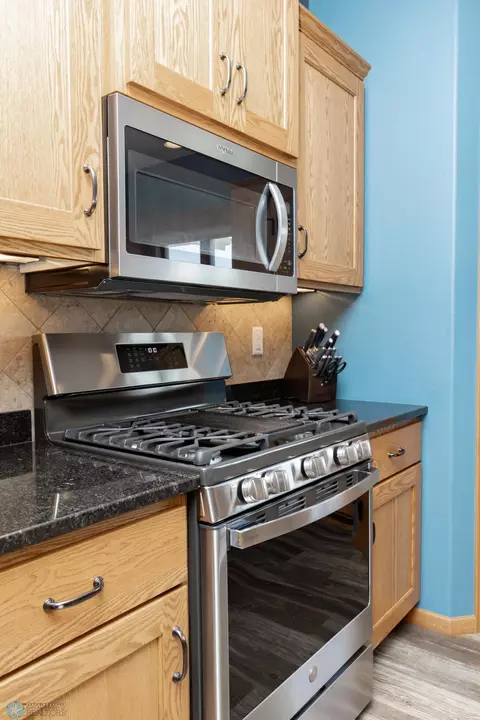 Kitchen - 3018 4th St NW, West Fargo, ND 58078 photo 4 of 6