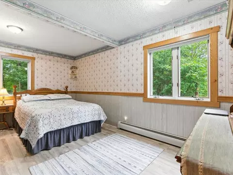 Bedroom - 32166 Azure Rd, Cushing, MN 56443 photo 2 of 8