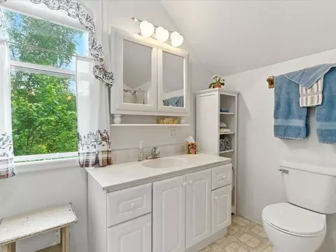 Bath - 32166 Azure Rd, Cushing, MN 56443 photo 2 of 3