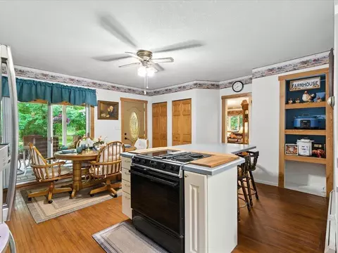Kitchen - 32166 Azure Rd, Cushing, MN 56443 photo 2 of 3