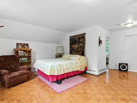 Bedroom - 32166 Azure Rd, Cushing, MN 56443 photo 3 of 8