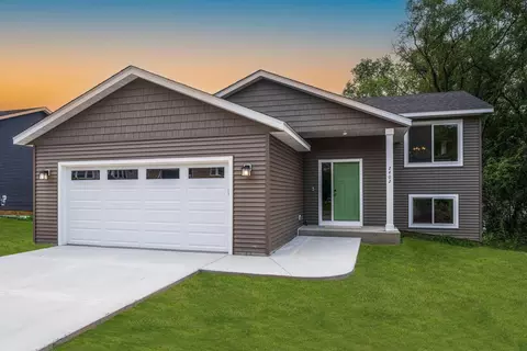 2402 15 St SE, Rochester, MN 55904