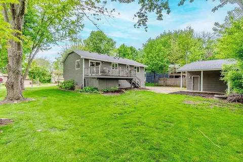 Exterior - 5284 Clayton Dr, Maple Plain, MN 55359 photo 8 of 11