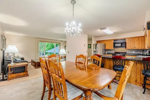 Dining - 5284 Clayton Dr, Maple Plain, MN 55359 photo 2 of 2