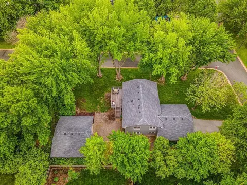 View/Area - 5284 Clayton Dr, Maple Plain, MN 55359 photo 2 of 4