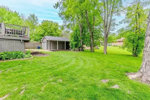Exterior - 5284 Clayton Dr, Maple Plain, MN 55359 photo 9 of 11