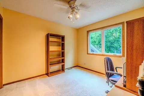 Bedroom - 5284 Clayton Dr, Maple Plain, MN 55359 photo 3 of 4