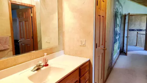 Bath - 8848 E Leander Rd, Cook, MN 55723 photo 2 of 7