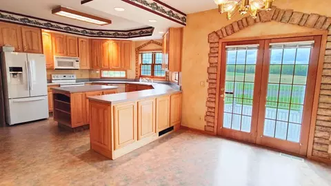 Kitchen - 8848 E Leander Rd, Cook, MN 55723 photo 2 of 9
