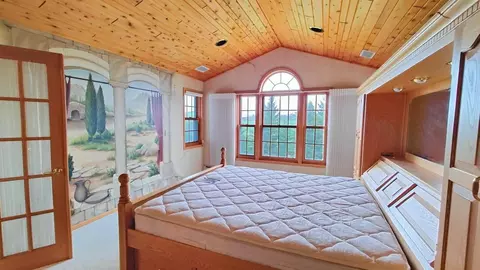 Bedroom - 8848 E Leander Rd, Cook, MN 55723 photo 7 of 8