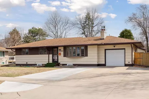 3301 65th Ave N, Brooklyn Center, MN 55429