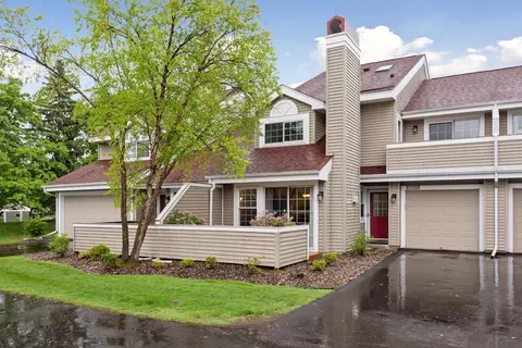 1925 Shenandoah Ct #G, Plymouth, MN 55447