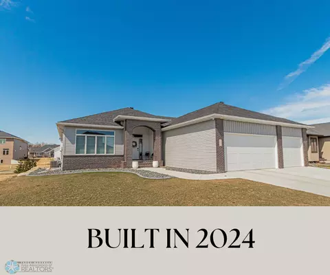 3340 2nd St E, West Fargo, ND 58078