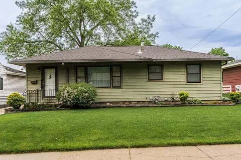 1421 14th Ave NE, Rochester, MN 55906