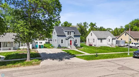 114 2nd Ave E, West Fargo, ND 58078