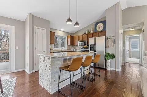 3664 Canary Way, Eagan, MN 55123 photo 10