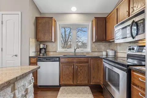 3664 Canary Way, Eagan, MN 55123 photo 12