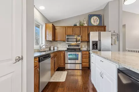 3664 Canary Way, Eagan, MN 55123 photo 11