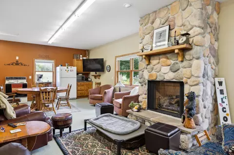 Living - 19551 State Highway 18, Brainerd, MN 56401 photo 5 of 5