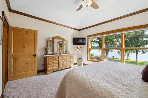 Bedroom - 19551 State Highway 18, Brainerd, MN 56401 photo 2 of 6