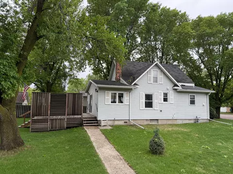 412 Vernon Ave, Morgan, MN 56266