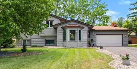 11625 Maryland Ln, Champlin, MN 55316