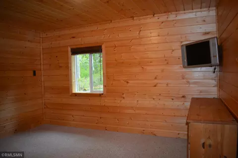 Bedroom - 48080 218th Pl, Mcgregor, MN 55760 photo 3 of 4