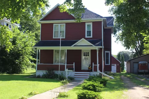835 S Park St, Fairmont, MN 56031