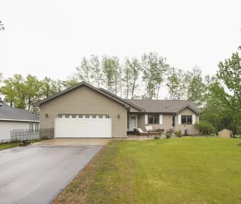 868 Park Dr, Detroit Lakes, MN 56501