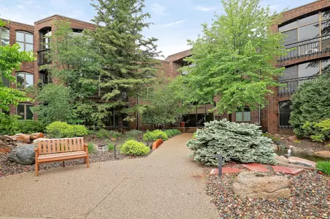 5601 Dewey Hill Rd #310, Edina, MN 55439