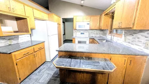 Kitchen - 11832 Florida Ave N, Champlin, MN 55316 photo 1 of 1