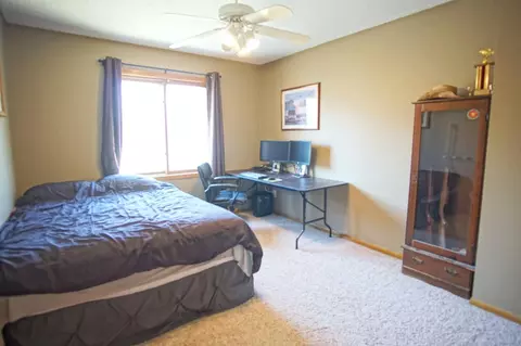 Bedroom - 11832 Florida Ave N, Champlin, MN 55316 photo 3 of 5