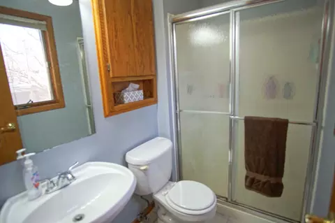 Bath - 11832 Florida Ave N, Champlin, MN 55316 photo 1 of 6