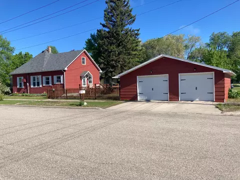 202 4th St NE, Barnesville, MN 56514